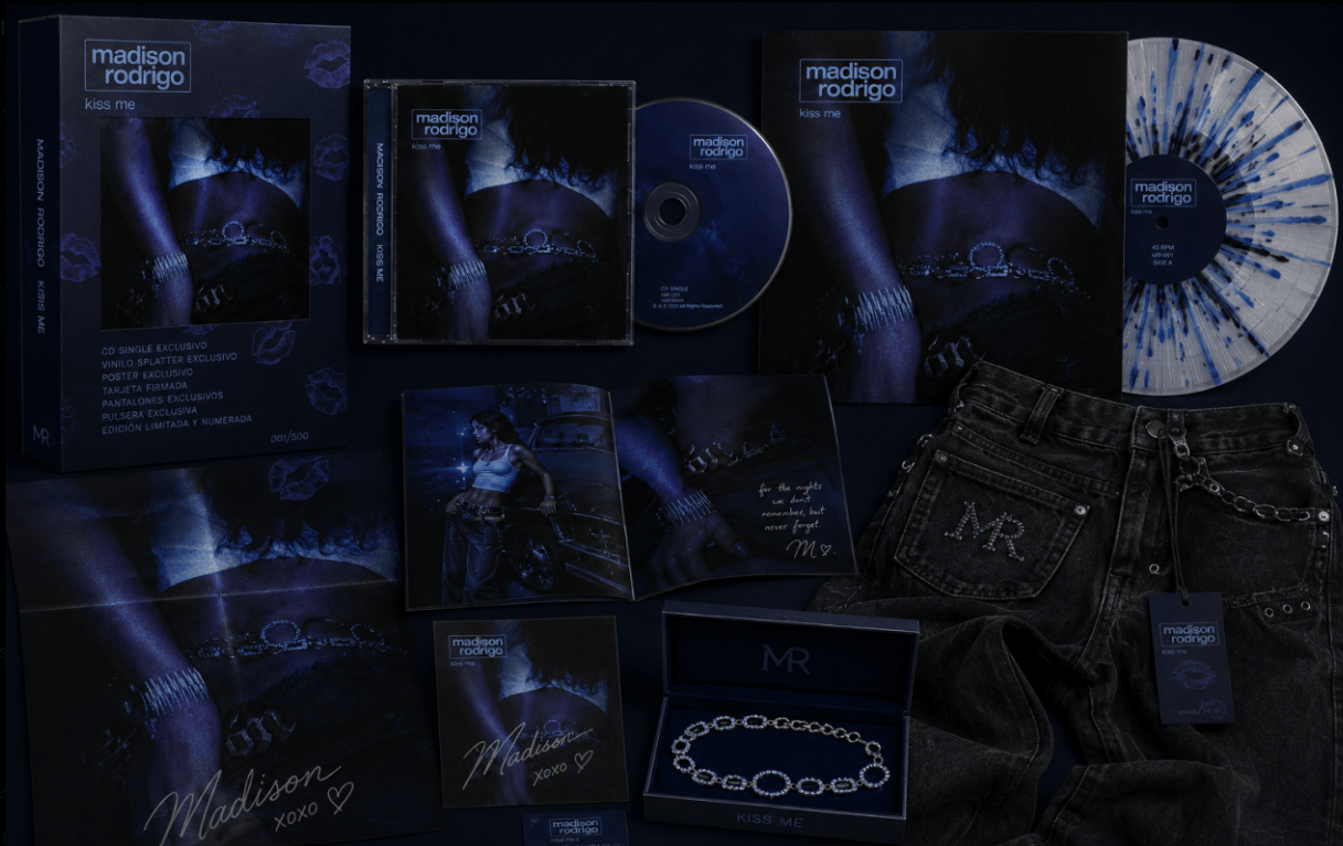 Kiss Me (Single) - CD + Splatter Vinyl + Merch
